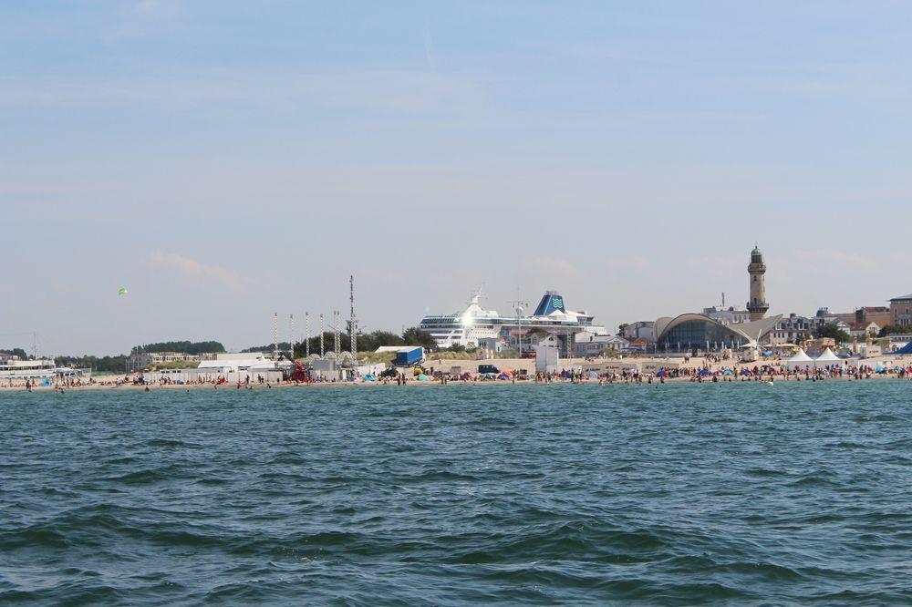 Elbotel Rostock By Centro Екстер'єр фото