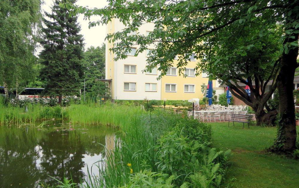 Elbotel Rostock By Centro Екстер'єр фото